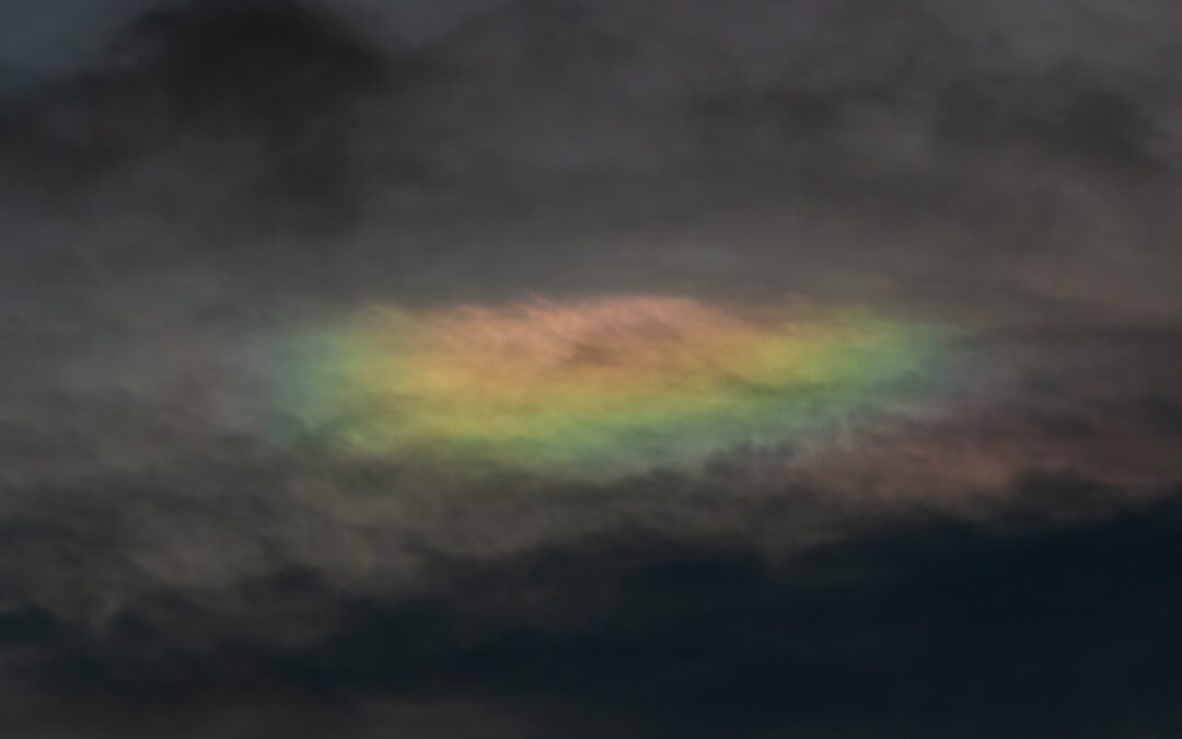 Nacreous cliuds showing a spectrum of colours
